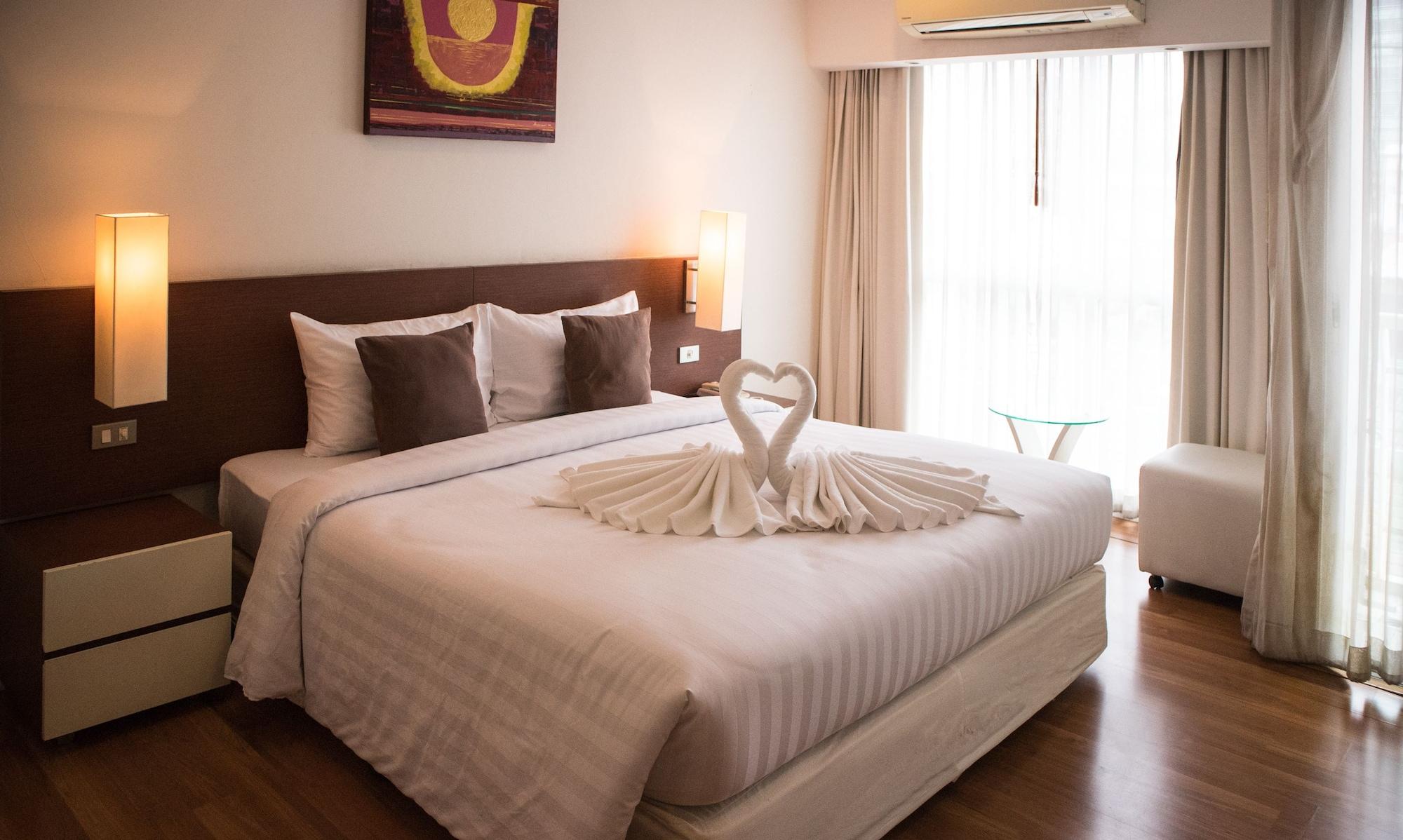Sathorn Grace Serviced Residence Банкок Екстериор снимка