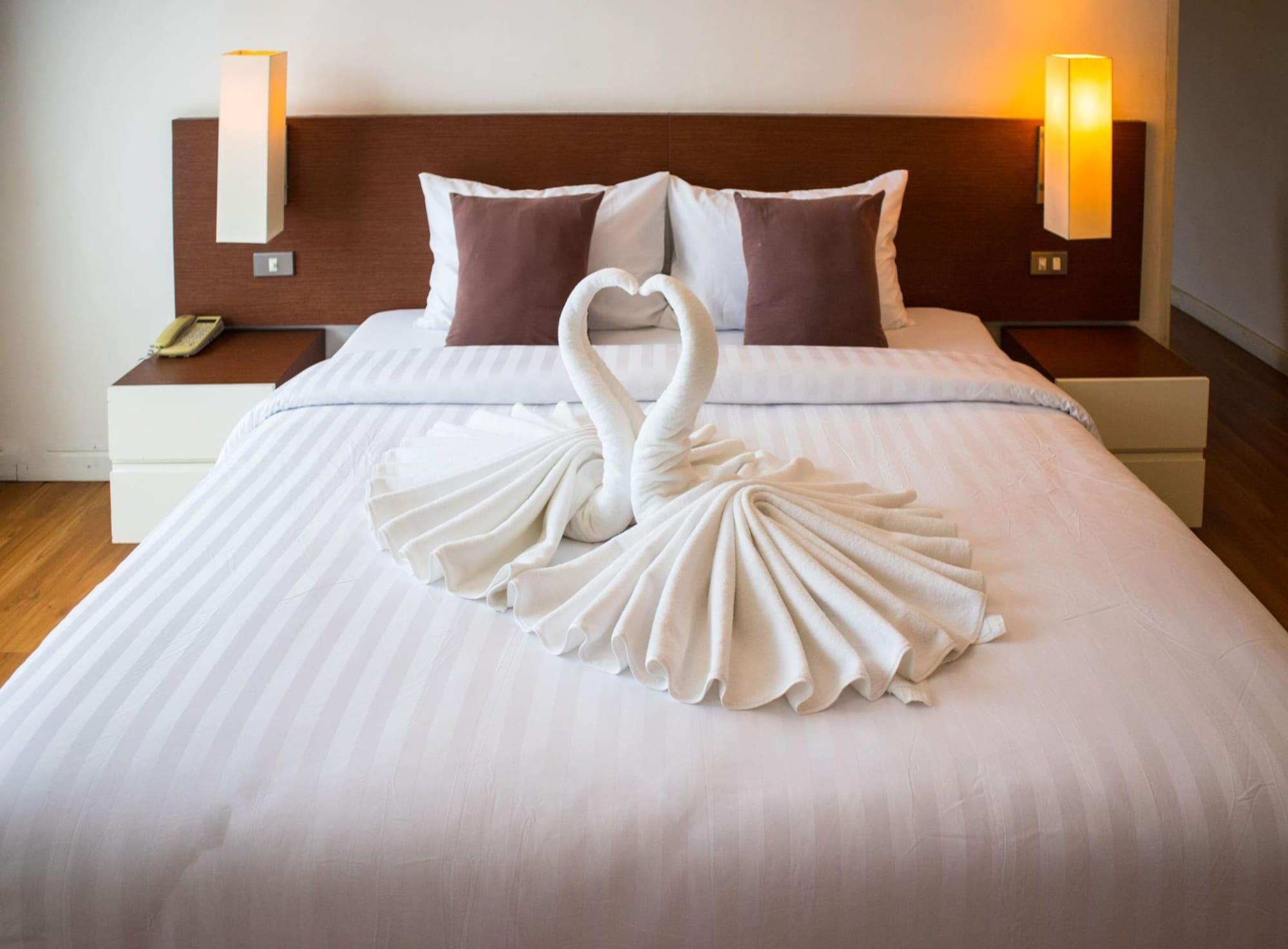 Sathorn Grace Serviced Residence Банкок Екстериор снимка