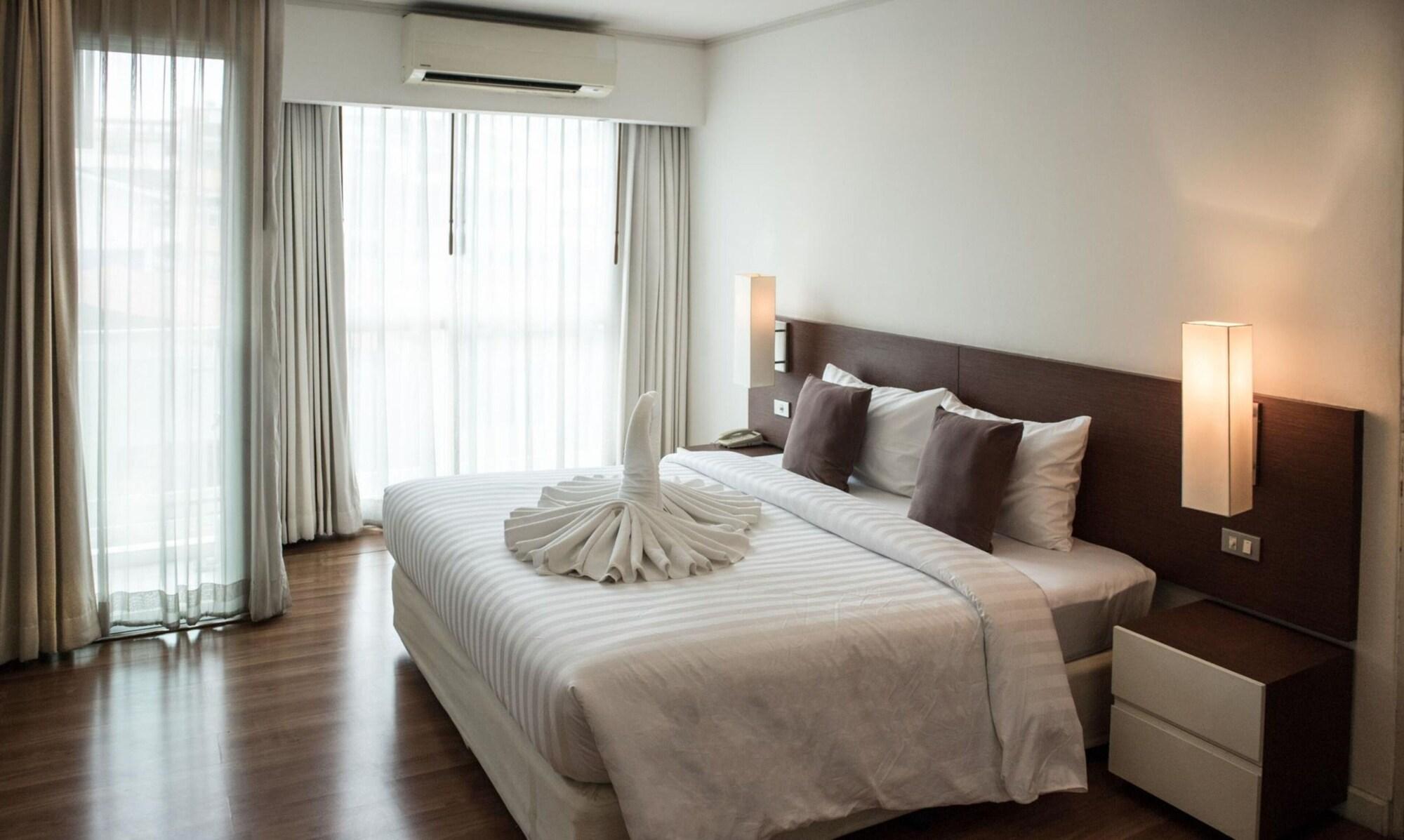 Sathorn Grace Serviced Residence Банкок Екстериор снимка