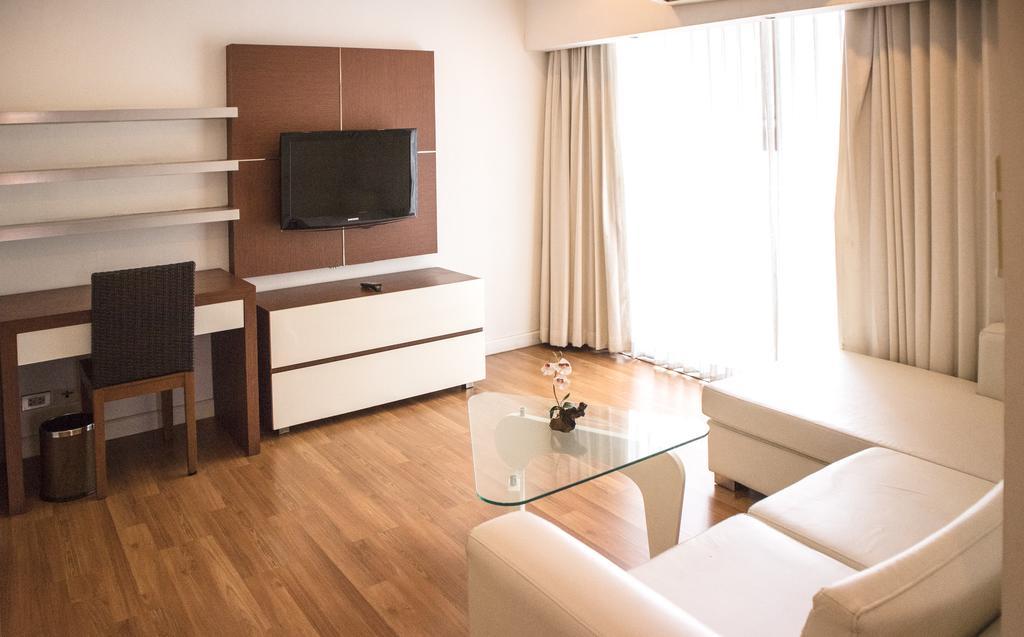 Sathorn Grace Serviced Residence Банкок Екстериор снимка