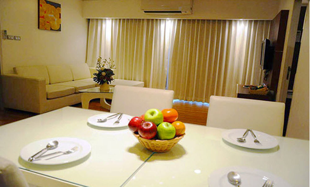 Sathorn Grace Serviced Residence Банкок Екстериор снимка