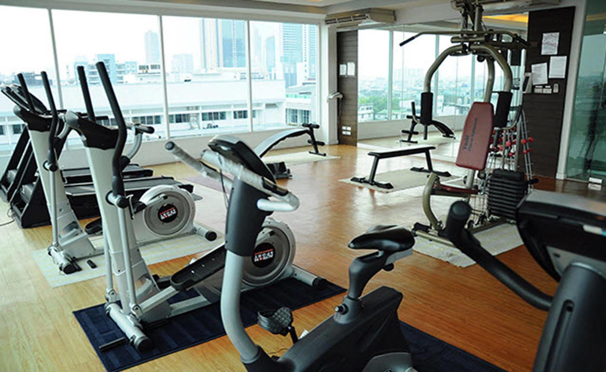 Sathorn Grace Serviced Residence Банкок Екстериор снимка