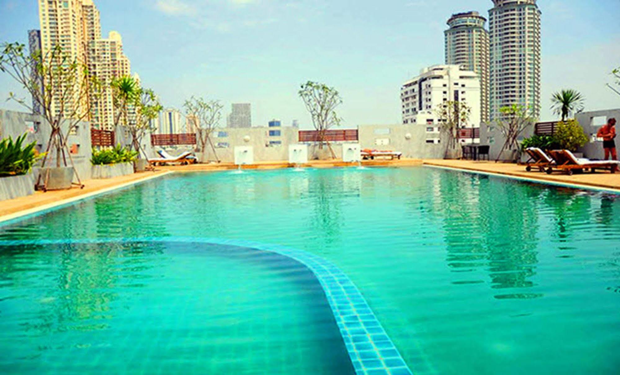 Sathorn Grace Serviced Residence Банкок Екстериор снимка